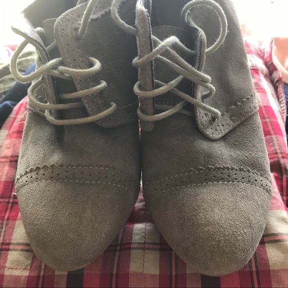 🏵Aldo Suede Booties - Picture 3 of 6